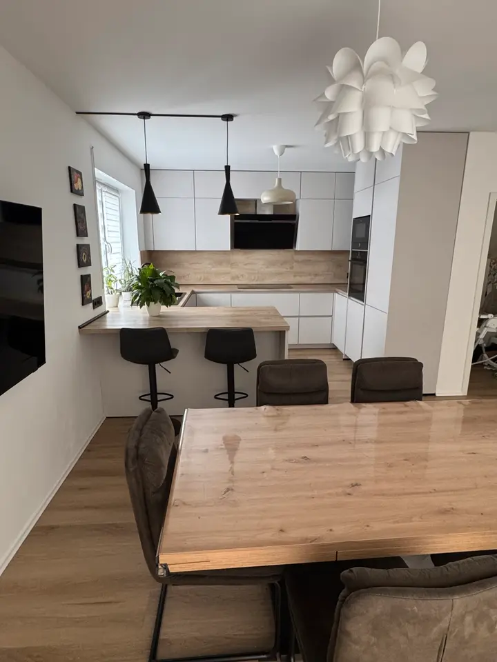 4 Zimmer Wohnung mit 105 m² in Emden – Bild 2