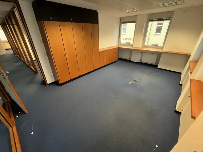 5 Zimmer Wohnung mit 170 m² in Wiesbaden – Bild 3