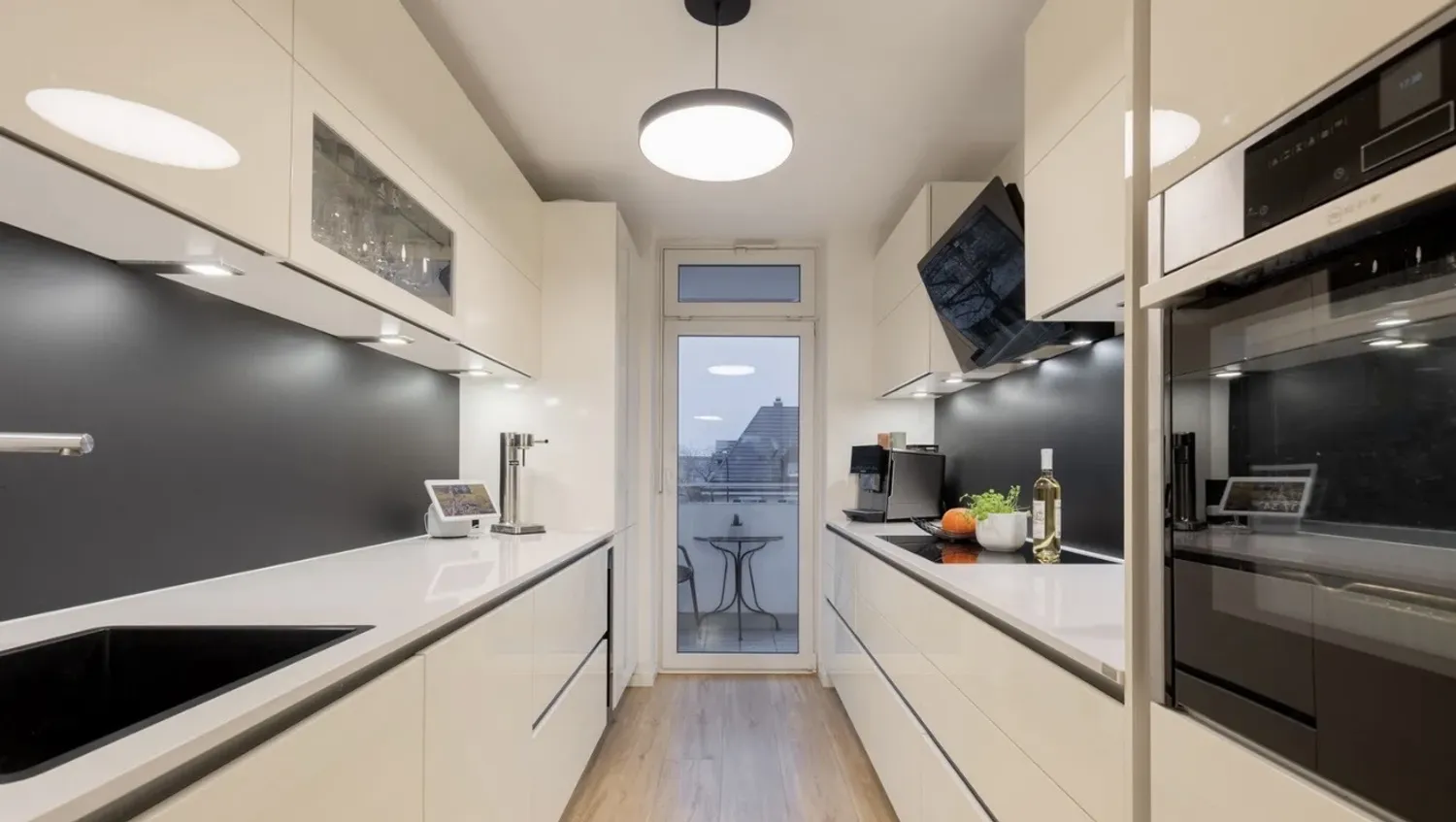 4 Zimmer Wohnung mit 96 m² in Freiburg im Breisgau – Bild 1