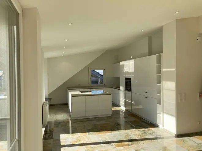 3 Zimmer Wohnung mit 130 m² in Freiburg im Breisgau – Bild 1
