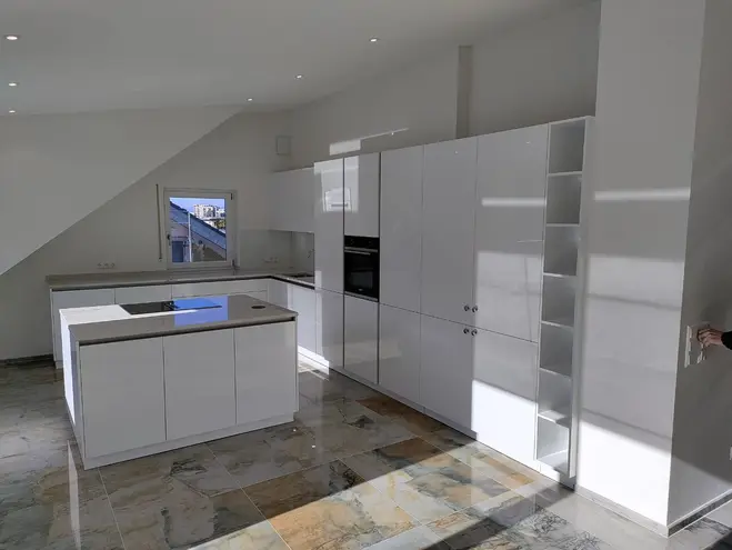 3 Zimmer Wohnung mit 130 m² in Freiburg im Breisgau – Bild 2