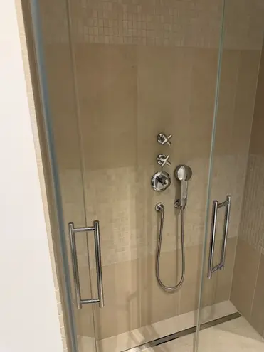 5 Zimmer Wohnung mit 115 m² in Frankfurt am Main – Bild 4