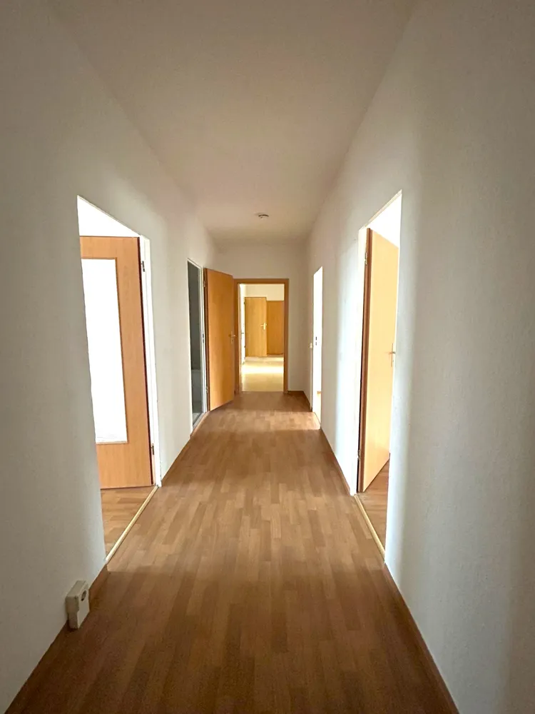 6 Zimmer Wohnung mit 140 m² in Bautzen – Bild 2
