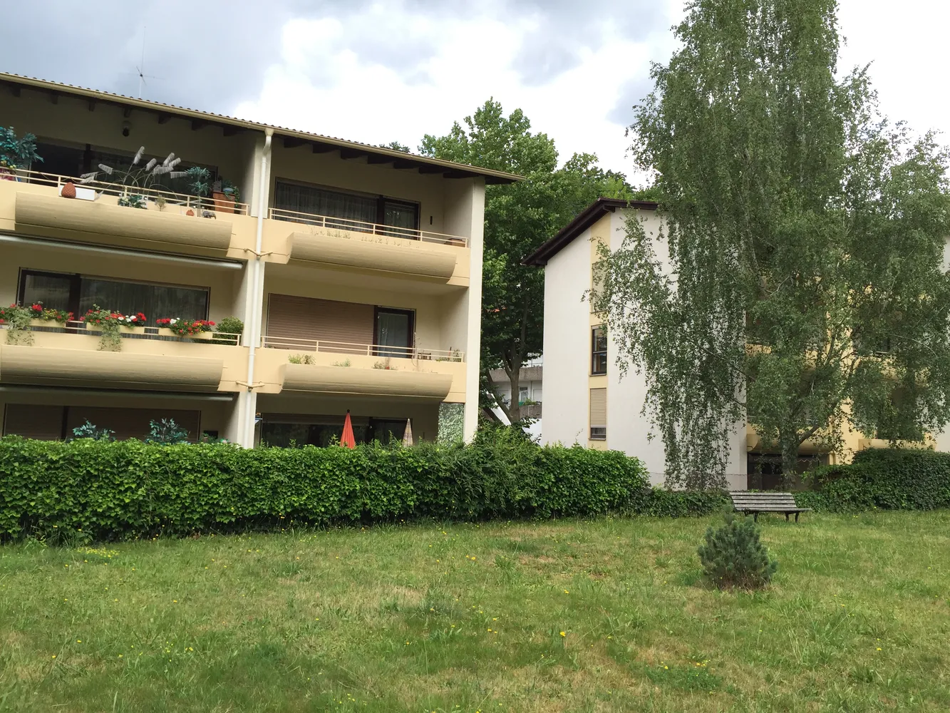 2 Zimmer Wohnung mit 67 m² in Baden-Baden – Bild 2