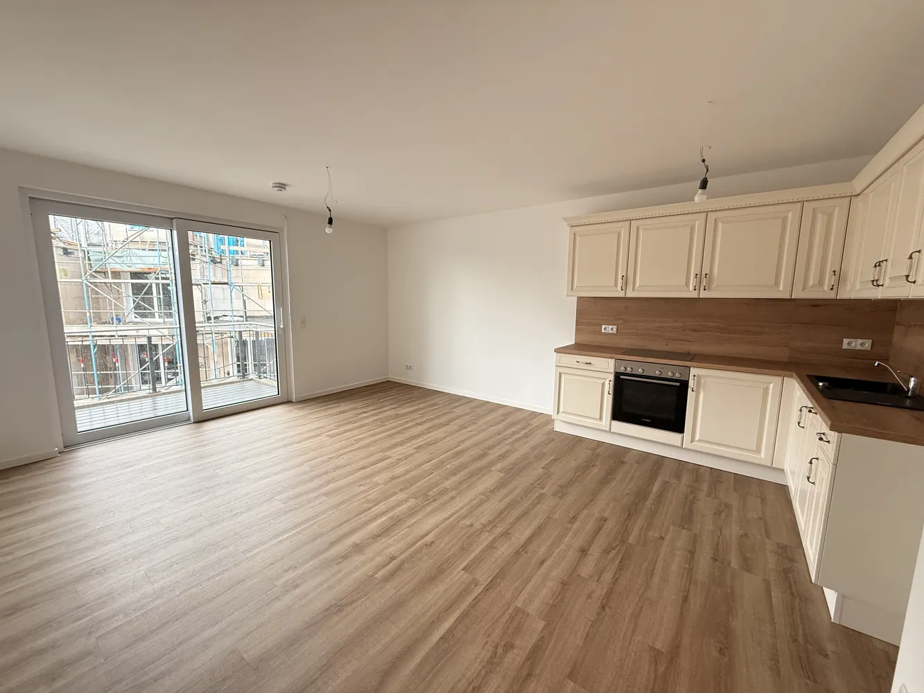 2 Zimmer Wohnung mit 63 m² in Oranienburg – Bild 3