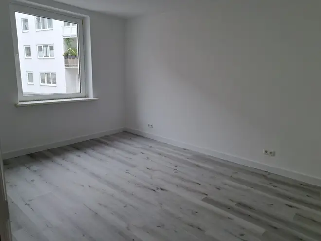 2 Zimmer Wohnung mit 65 m² in Lübeck – Bild 4