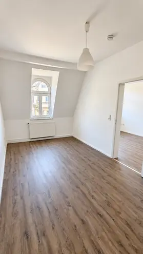 4 Zimmer Wohnung mit 100 m² in Nürnberg – Bild 3