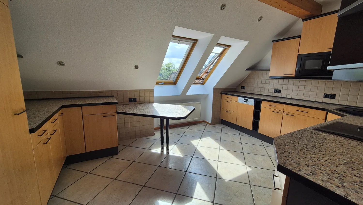 4 Zimmer Wohnung mit 208 m² in Erlangen – Bild 8