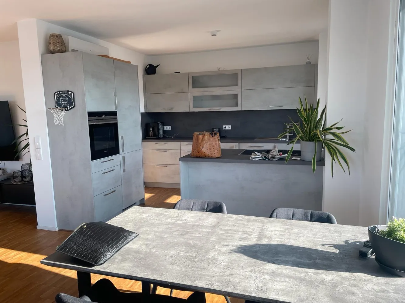 4 Zimmer Wohnung mit 170 m² in Mannheim – Bild 2
