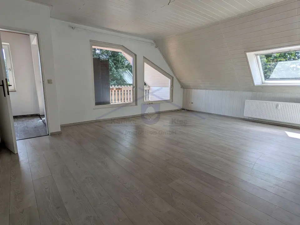4 Zimmer Wohnung mit 100 m² in Achim – Bild 2