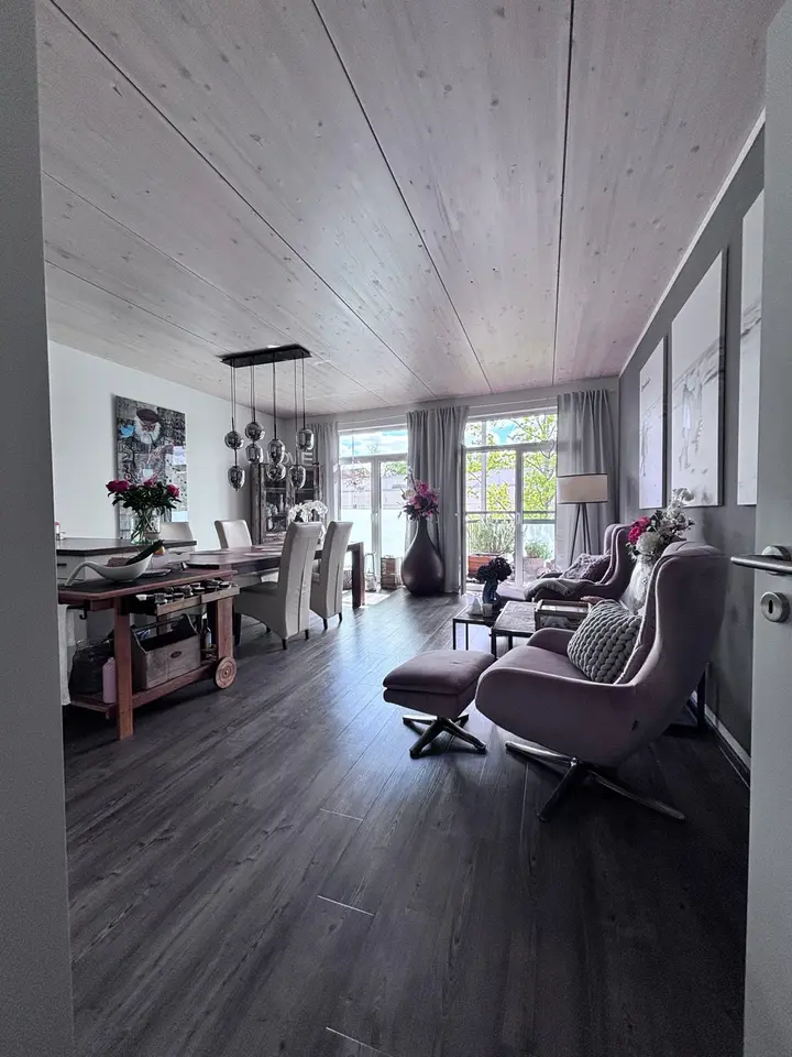 3 Zimmer Wohnung mit 94 m² in Schwerin – Bild 1