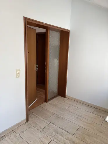 2 Zimmer Wohnung mit 81 m² in Wiesbaden – Bild 2