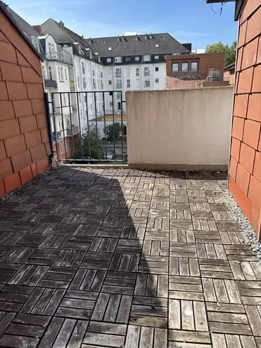 2 Zimmer Wohnung mit 81 m² in Wiesbaden – Bild 6
