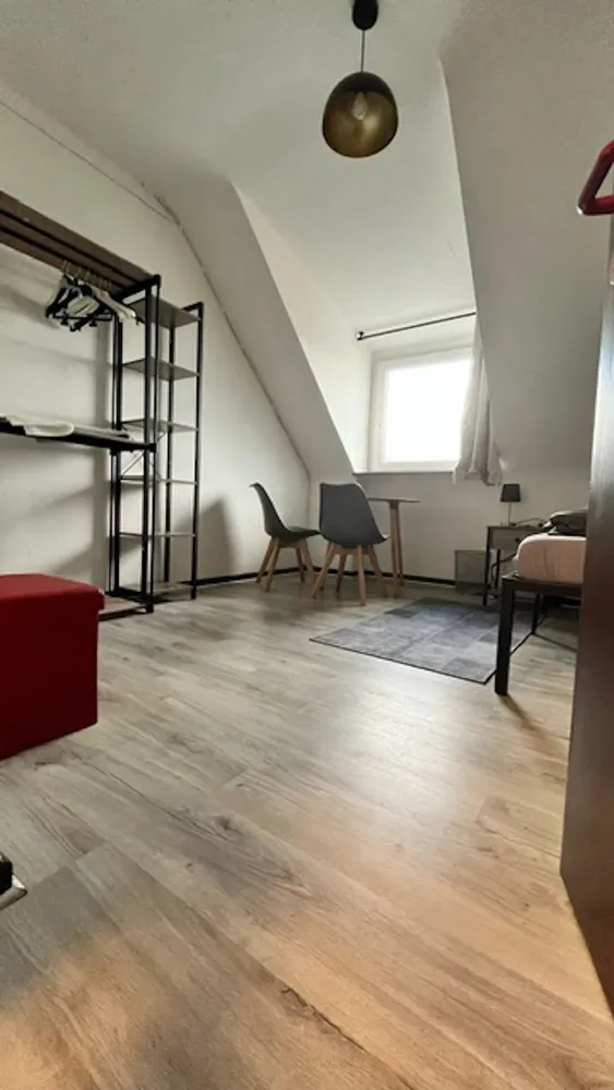 WG-Zimmer mit 10 m² in Düsseldorf – Bild 1