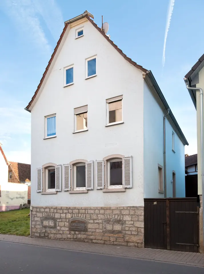 3 Zimmer Haus mit 95 m² in Würzburg – Bild 1