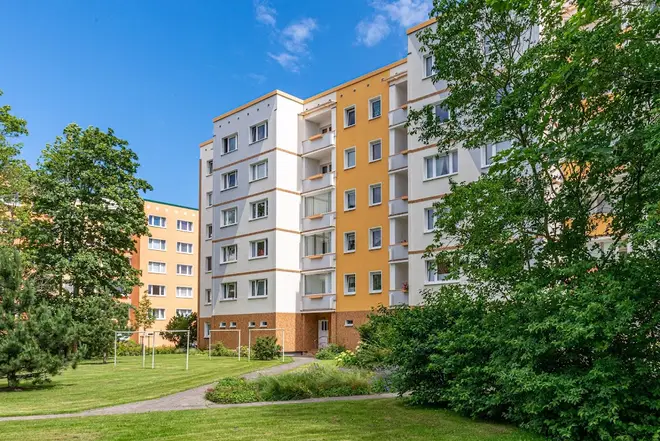 4 Zimmer Wohnung mit 68 m² in Rostock – Bild 2
