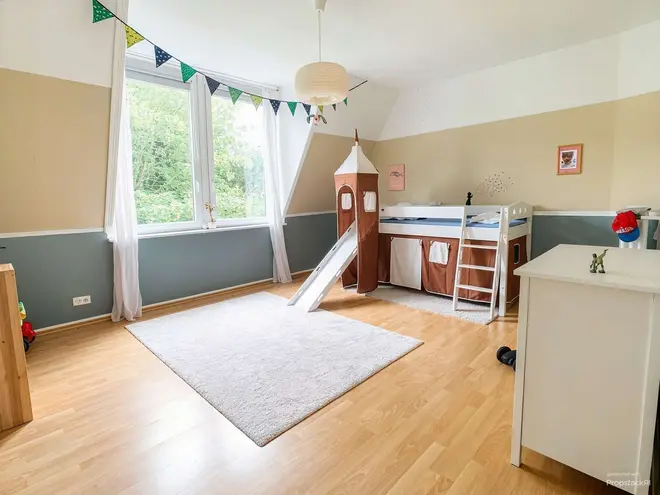3 Zimmer Wohnung mit 100 m² in Wiesbaden – Bild 3