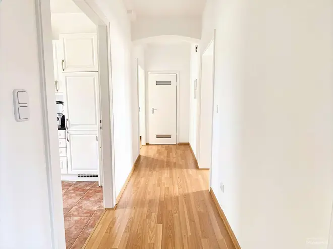 3 Zimmer Wohnung mit 100 m² in Wiesbaden – Bild 6