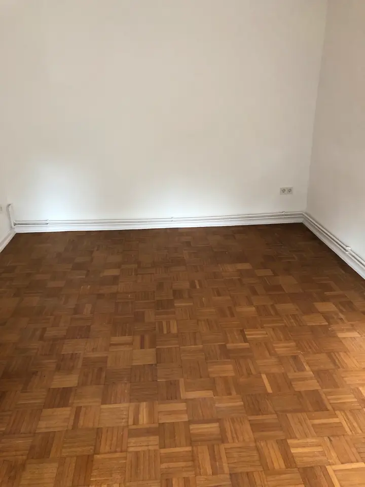 4 Zimmer Haus mit 110 m² in Frankfurt am Main – Bild 1