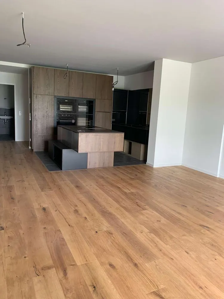 4 Zimmer Wohnung mit 125 m² in Homburg – Bild 2