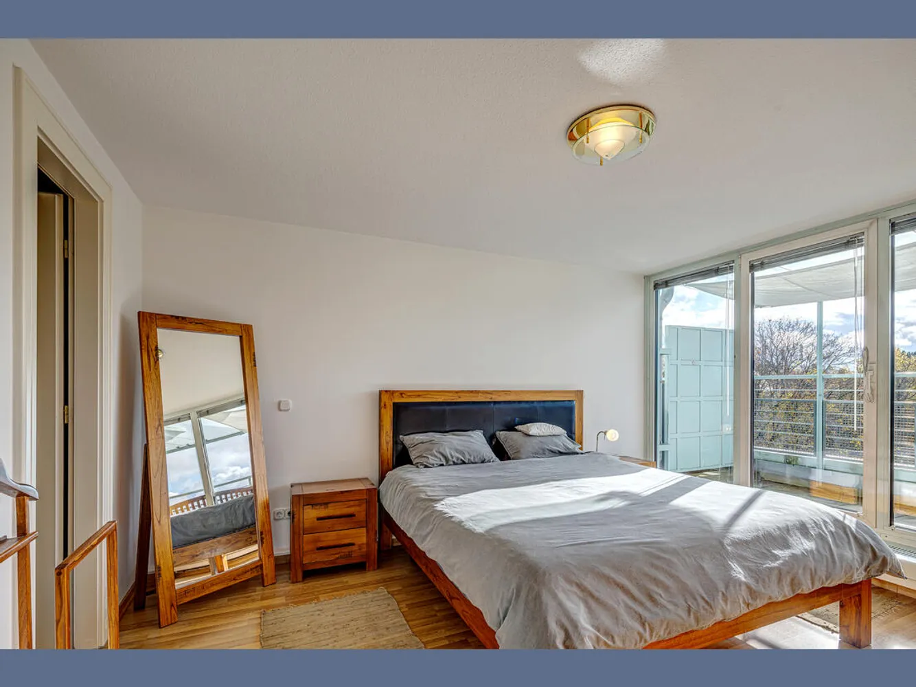 3 Zimmer Wohnung mit 118 m² in München – Bild 3