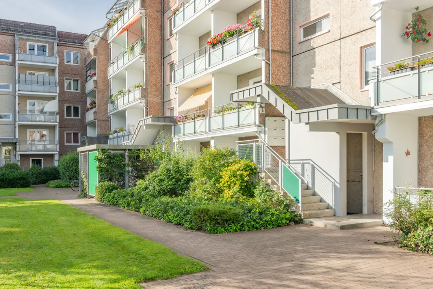 3 Zimmer Wohnung mit 60 m² in Neubrandenburg – Bild 2