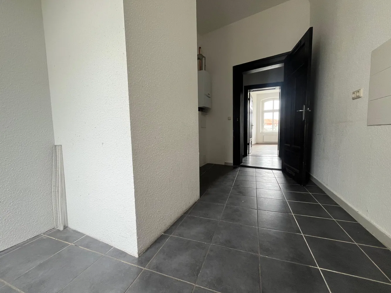 5 Zimmer Wohnung mit 121 m² in Frankfurt (Oder) – Bild 3
