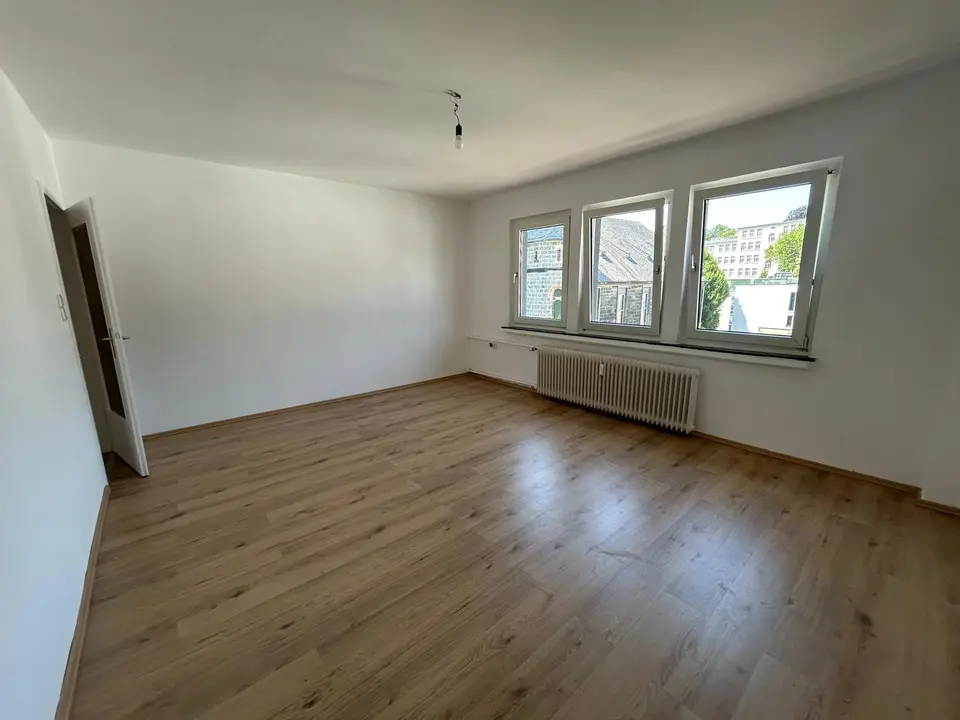 4 Zimmer Wohnung mit 93 m² in Wuppertal – Bild 1