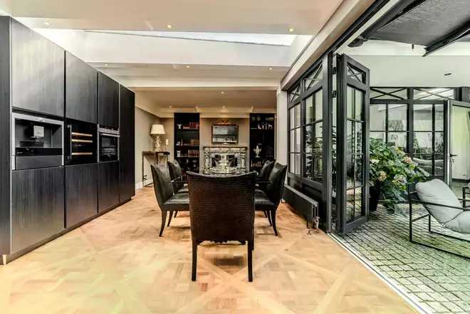 5 Zimmer Wohnung mit 185 m² in Hamburg – Bild 9