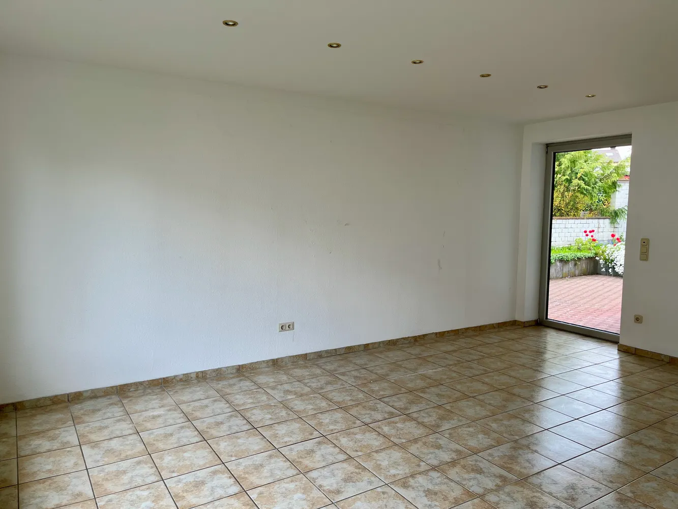 3 Zimmer Wohnung mit 106 m² in Würzburg – Bild 2
