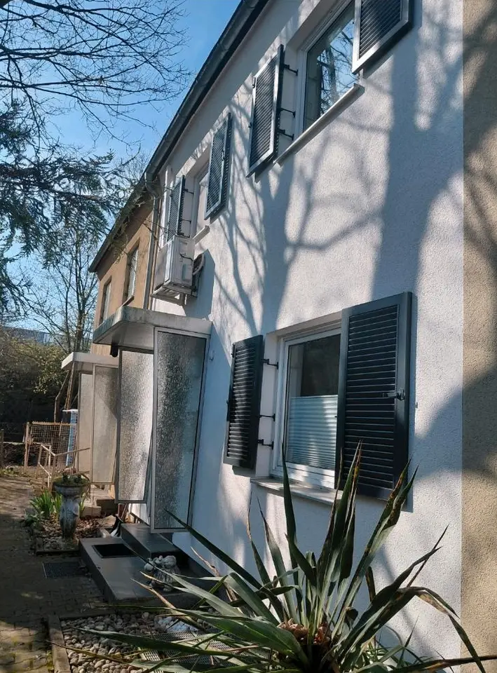 4 Zimmer Haus mit 125 m² in Frankfurt am Main – Bild 2