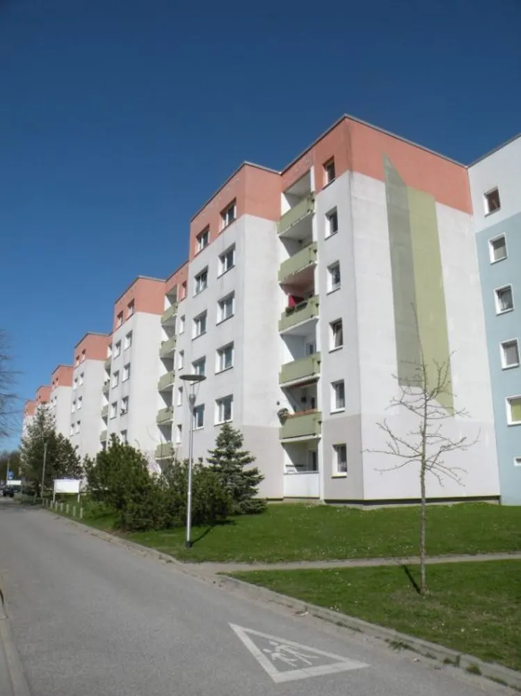 4 Zimmer Wohnung mit 68 m² in Stralsund – Bild 1