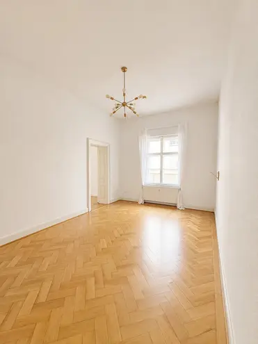 4 Zimmer Wohnung mit 110 m² in Augsburg – Bild 1