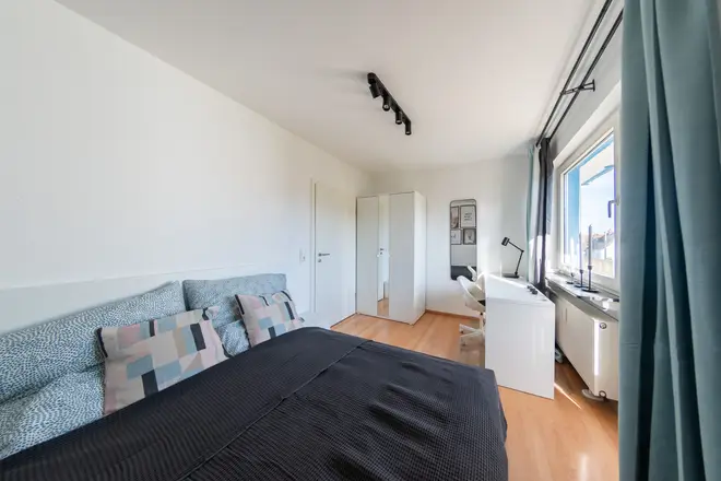 WG-Zimmer mit 12 m² in Frankfurt am Main – Bild 3