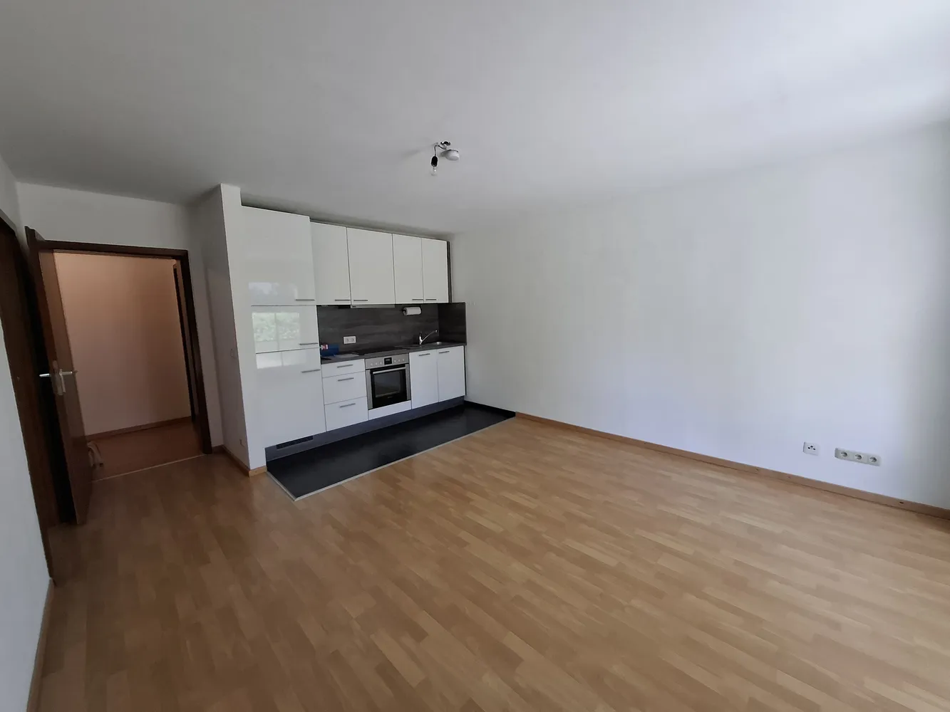 2 Zimmer Wohnung mit 50 m² in Augsburg – Bild 6