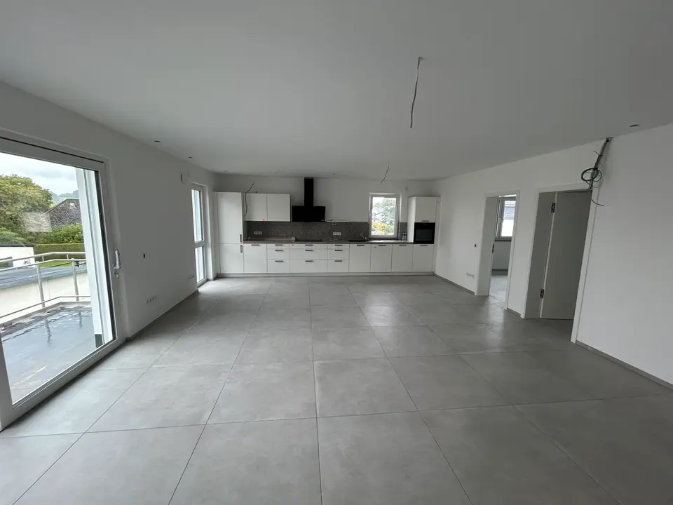 4 Zimmer Wohnung mit 125 m² in Trier – Bild 1