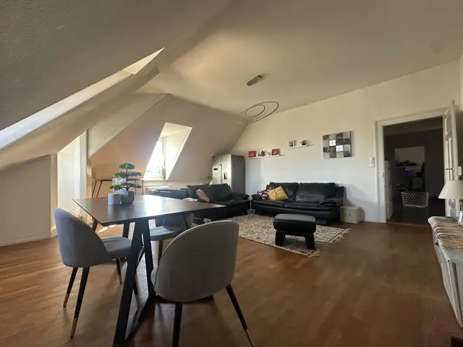 4 Zimmer Wohnung mit 150 m² in Karlsruhe – Bild 1