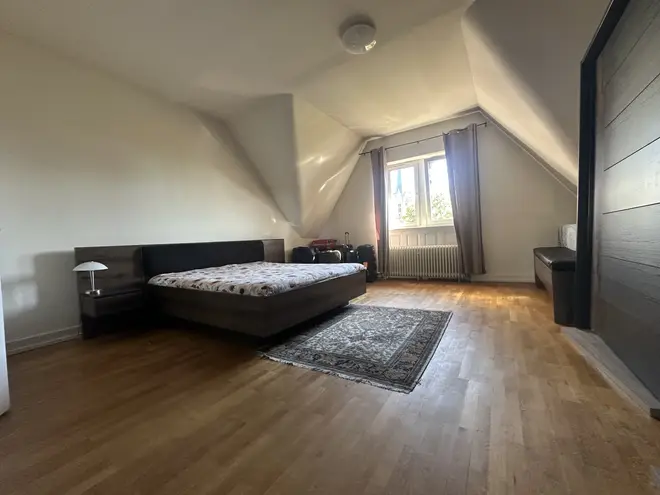 4 Zimmer Wohnung mit 150 m² in Karlsruhe – Bild 4