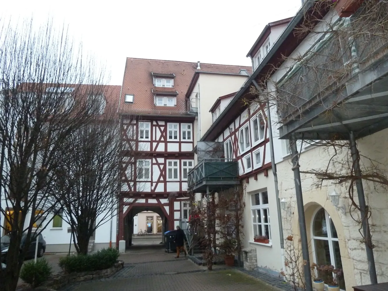 2 Zimmer Wohnung mit 64 m² in Erfurt – Bild 2