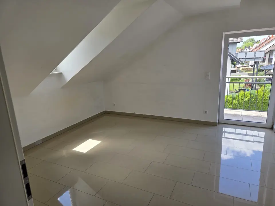 4 Zimmer Wohnung mit 109 m² in Aschaffenburg – Bild 9