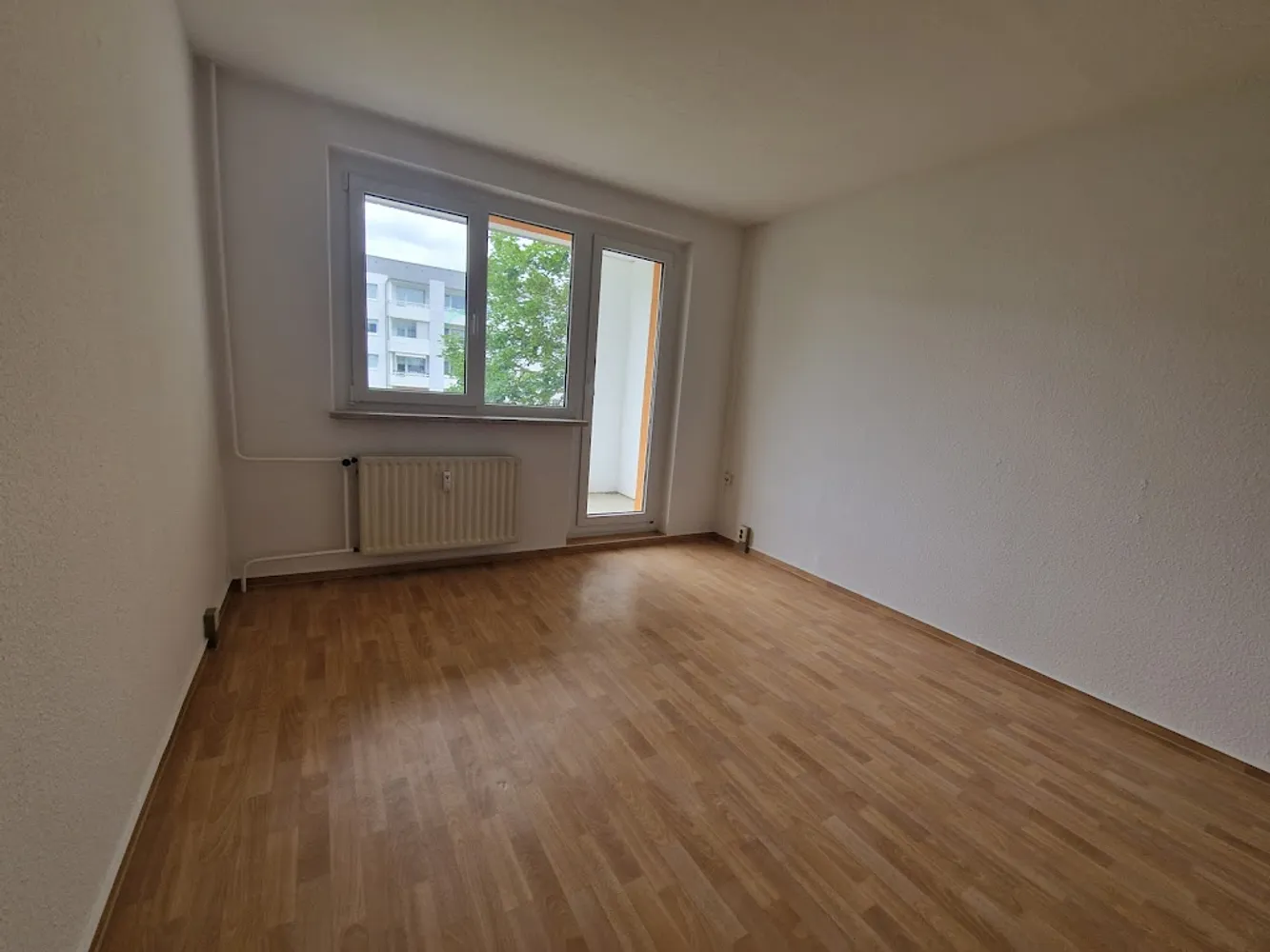 3 Zimmer Wohnung mit 68 m² in Neubrandenburg – Bild 1