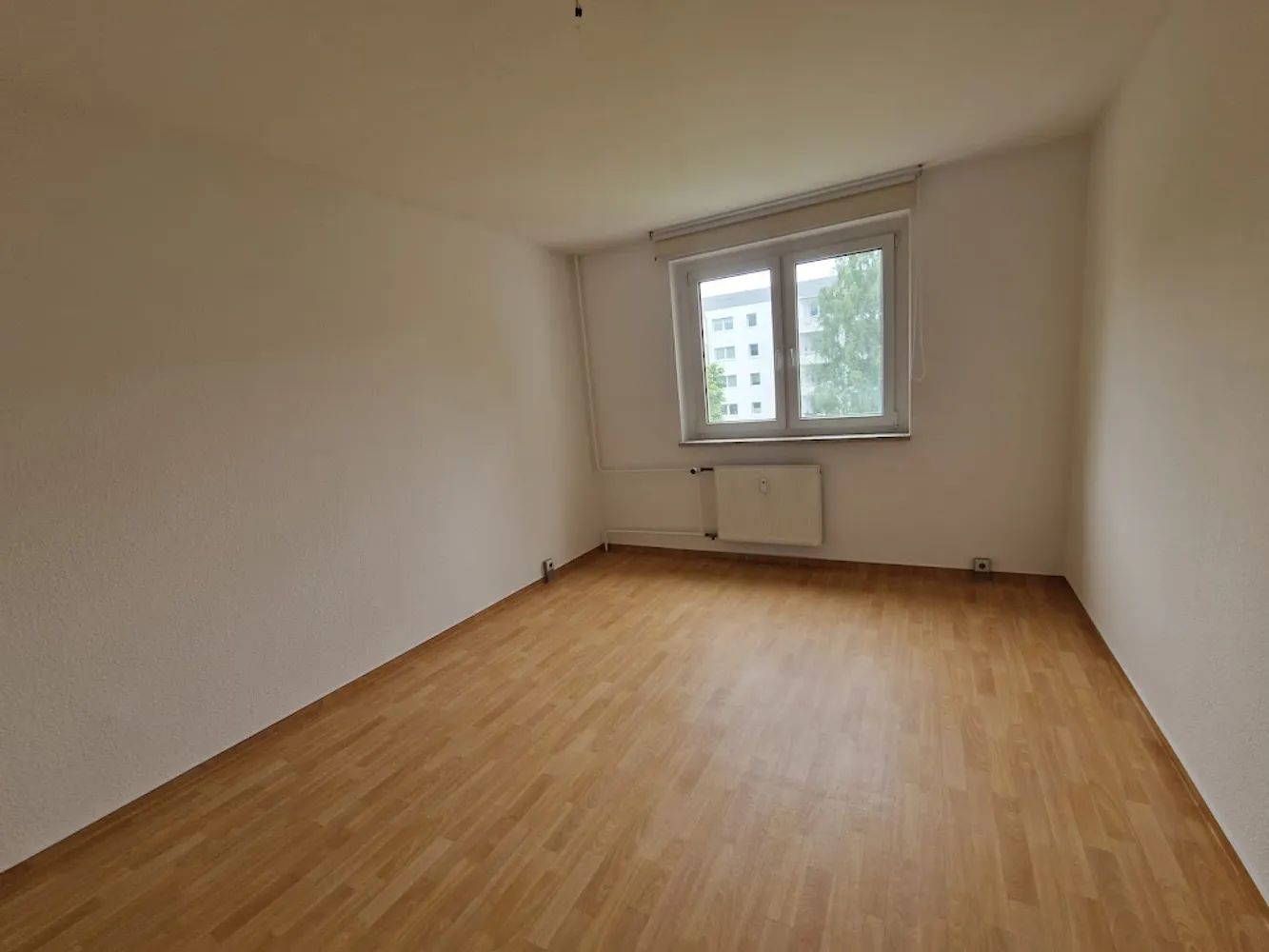 3 Zimmer Wohnung mit 68 m² in Neubrandenburg – Bild 2