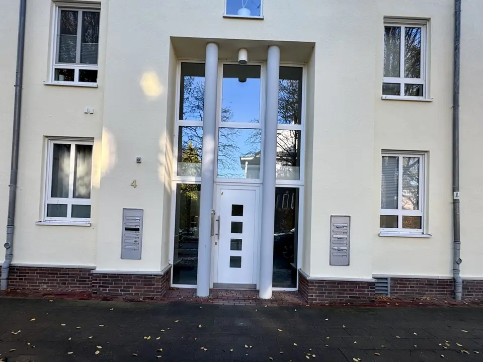 2 Zimmer Wohnung mit 88 m² in Wilhelmshaven – Bild 2