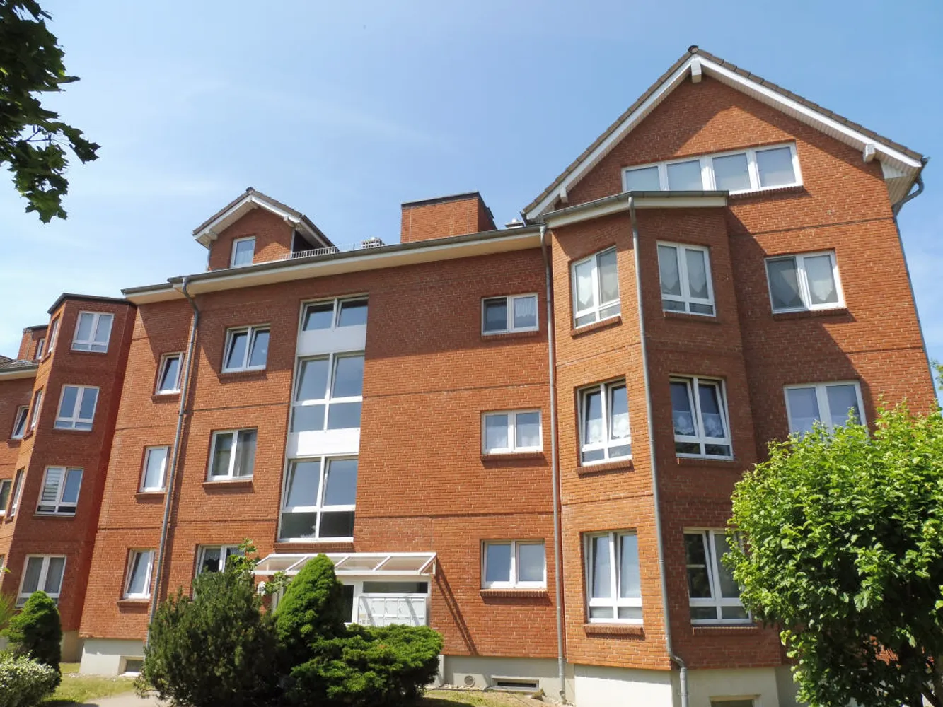 2 Zimmer Wohnung mit 74 m² in Peine – Bild 1