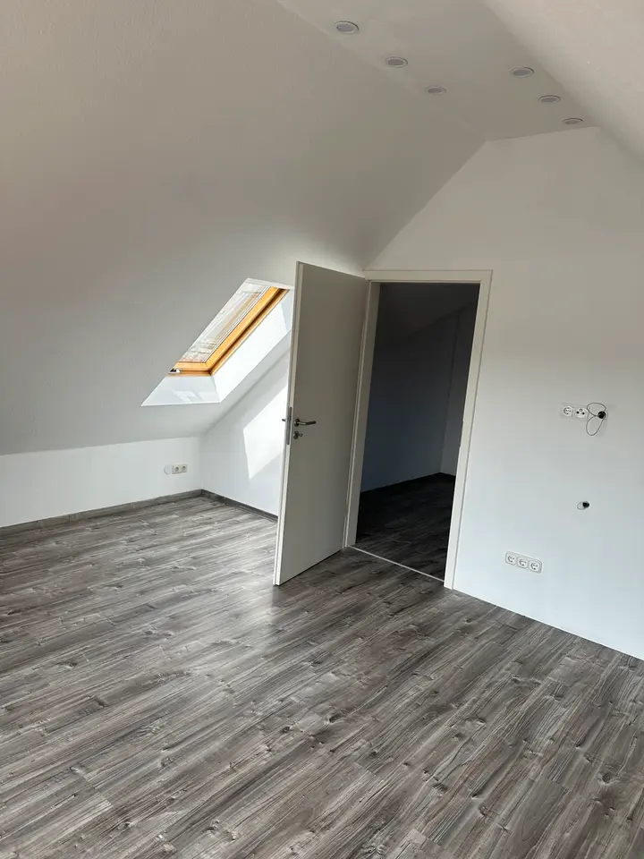 5 Zimmer Wohnung mit 125 m² in Erlangen – Bild 4