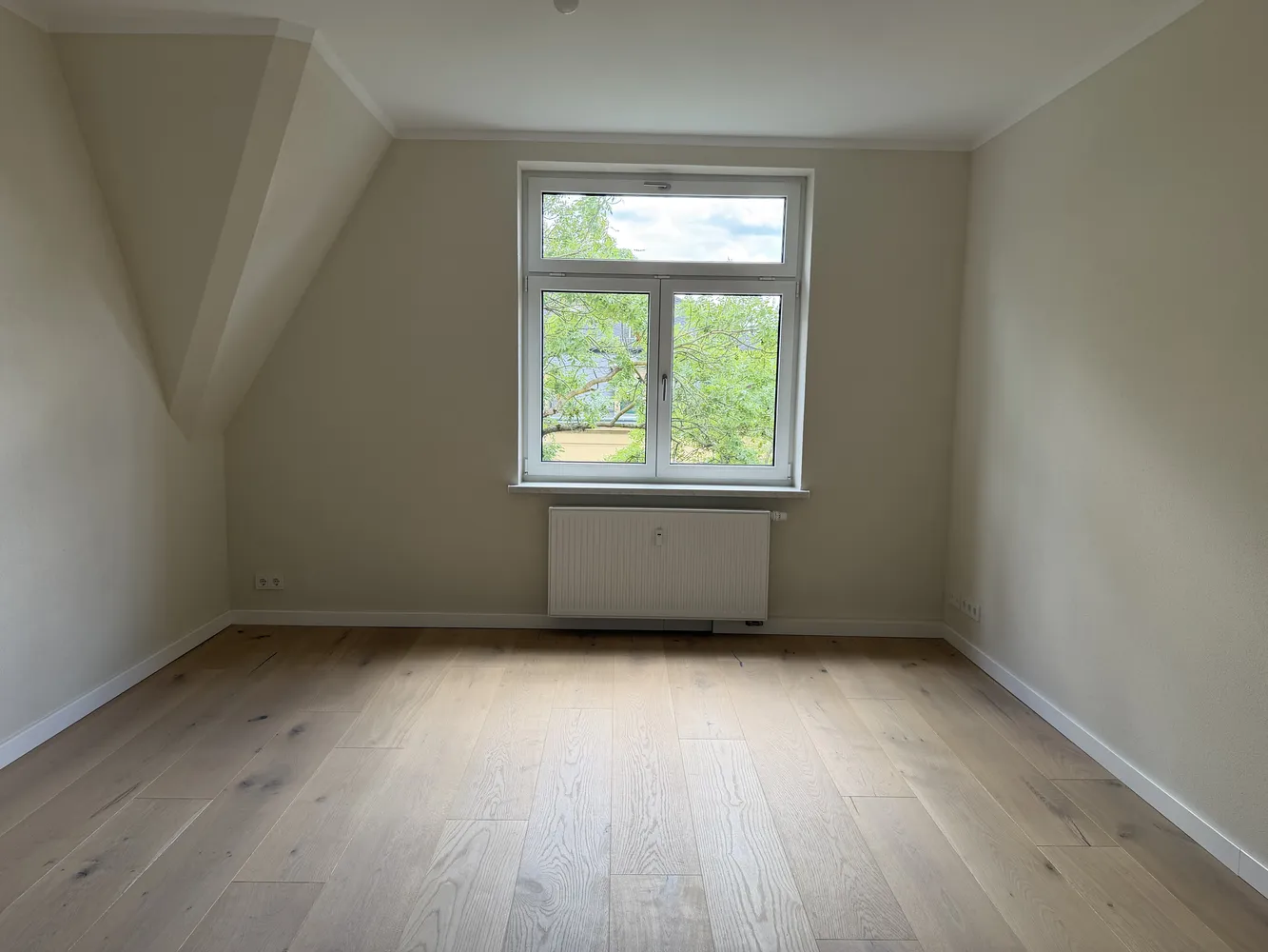 4 Zimmer Wohnung mit 98 m² in Dresden – Bild 4