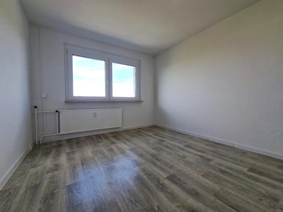 3 Zimmer Wohnung mit 69 m² in Neubrandenburg – Bild 2