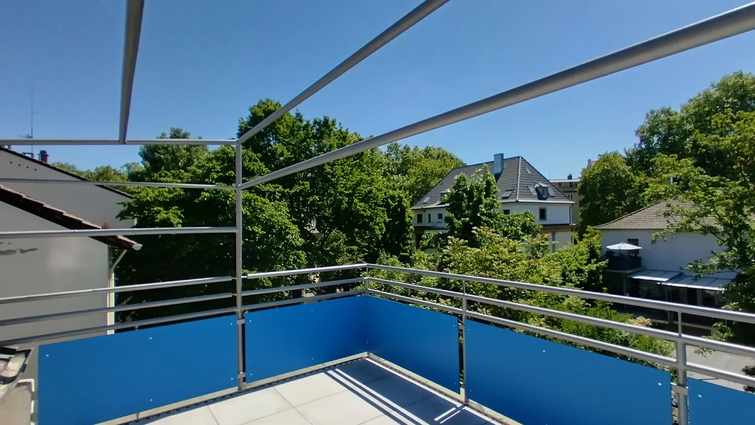 4 Zimmer Wohnung mit 111 m² in Ludwigshafen am Rhein – Bild 1