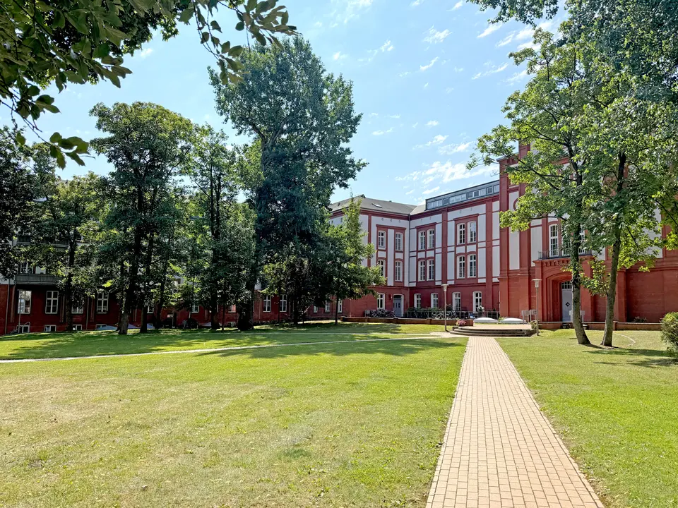 2 Zimmer Wohnung mit 88 m² in Schwerin – Bild 3