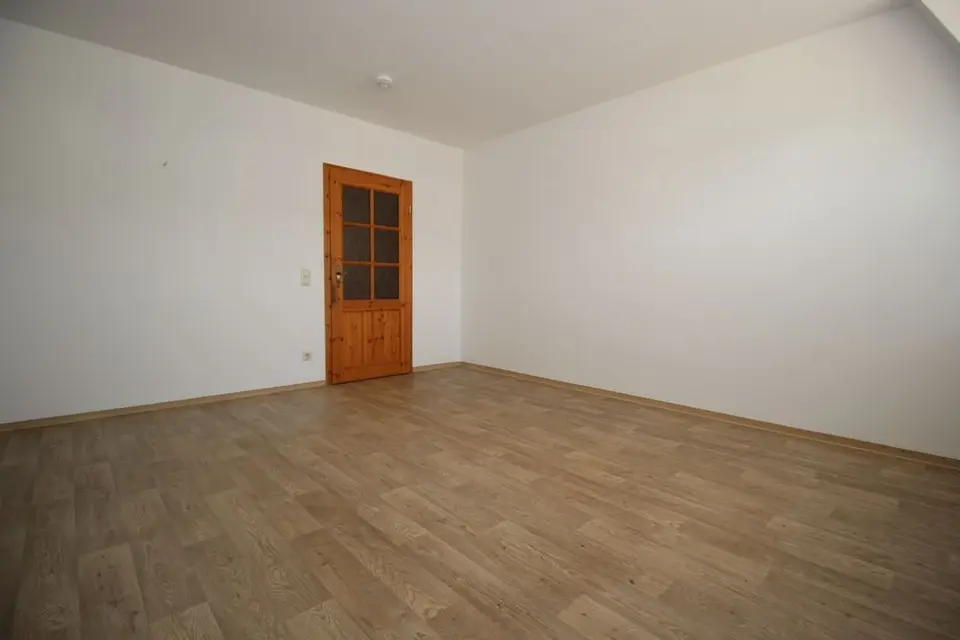 2 Zimmer Wohnung mit 59 m² in Plauen – Bild 2
